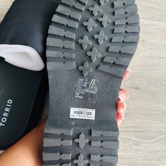Torrid Black Stretch Platform Slide NWT Size 11W - Picture 5 of 5